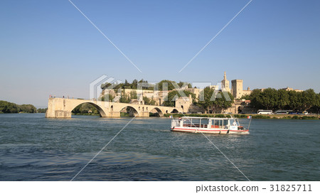 阿維尼翁橋樑，南法國 31825711