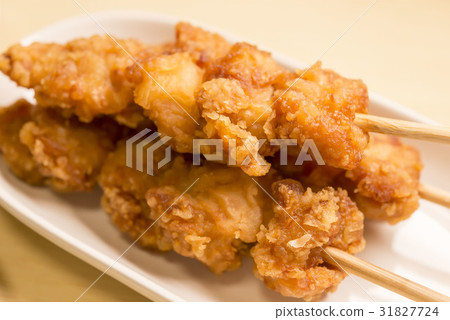 Fried chicken  31827724