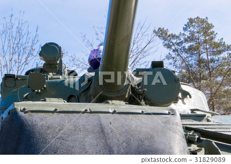 Tank and child Tank and child 31829089