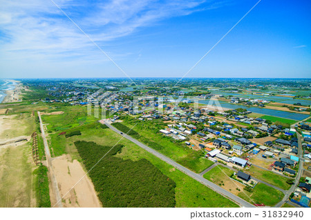 Aerial photograph of fish market near the fairy shore 31832940