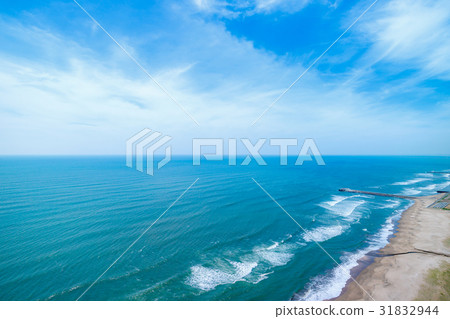 Aerial photograph of fish market near the fairy shore 31832944