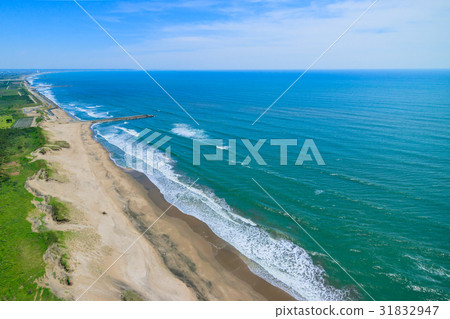 Aerial photograph of fish market near the fairy shore Aerial photograph of fish market near the fairy shore 31832947