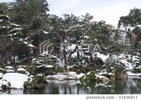Shrine of snow makeup 31836051