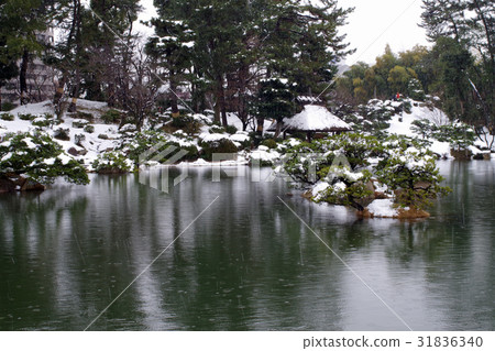 Shrine of snow makeup 31836340