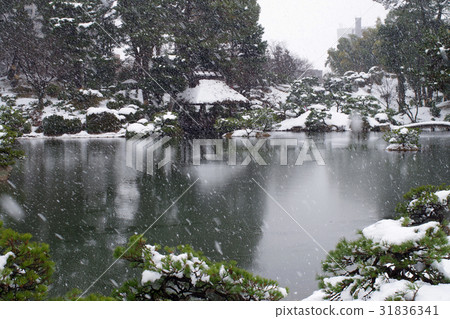 Shrine of snow makeup 31836341