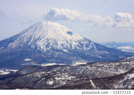 Mount Yotei seen from Niseko Weisshorn in early spring Mount Yotei seen from Niseko Weisshorn in early spring 31837233