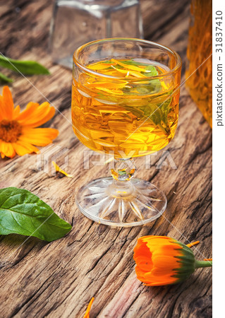 Herbal tincture with calendula 31837410