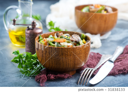 fried mix vegetables 31838133