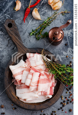 bacon 31838165