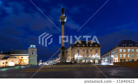 Square Castle and Sigismund's Column at night 31840425