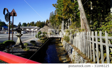 Near Kimpo-ji Temple in Koyasan 31846125