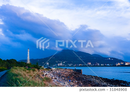 Dusk of fresh water 31848908