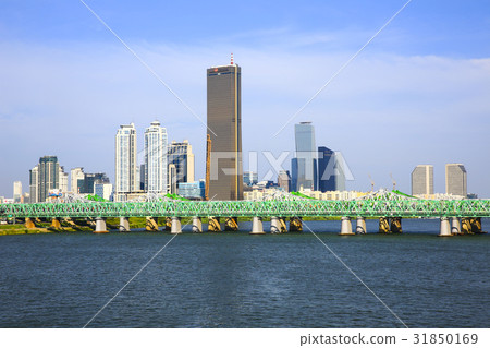 63大廈，Lienchenia，首爾國際金融中心，康萊德酒店，LG雙子塔，漢江，汝矣島，永登浦，漢江，首爾 31850169