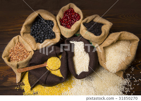 Rice, Joe, red bean, sorghum, glutinous rice, black rice, black soybean 31850270