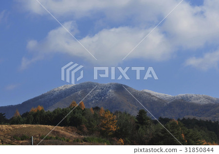 Gyeongbangsan, Hongcheon-gun, Gangwon-do Gyeongbangsan, Hongcheon-gun, Gangwon-do 31850844