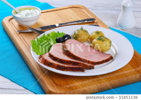 delicious spicy Beef Roast cut in slices delicious spicy Beef Roast cut in slices 31851136