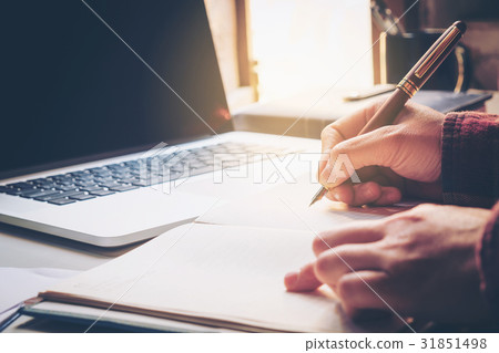 Close up businessman hand writing Close up businessman hand writing 31851498