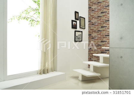 Window, frame, stairs 31851701