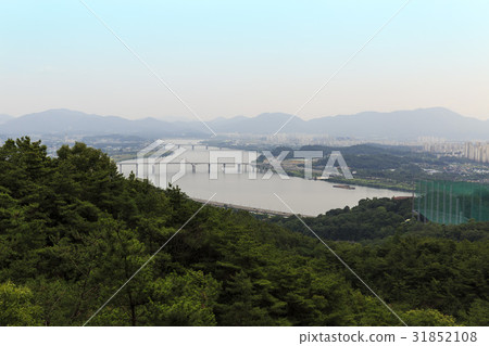 Gangdong Bridge, Copper Amasa Bridge, Riverside North Road, Olympic Expressway, Gangdong-gu, Han River, Seoul 31852108