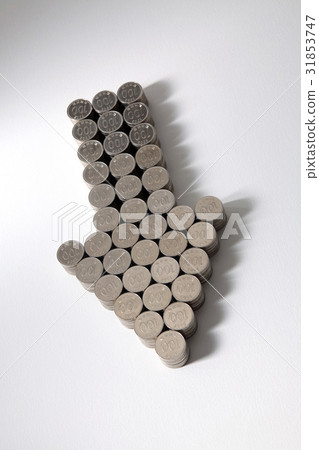 Arrows, coins 31853747