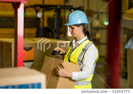 Foreign workers 31854773