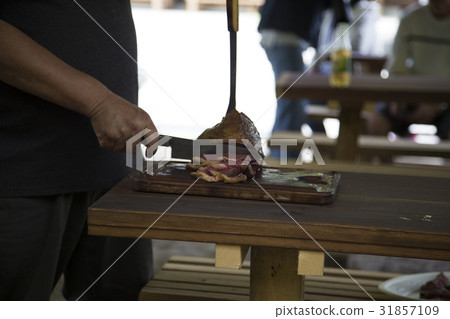 barbecue time 31857109
