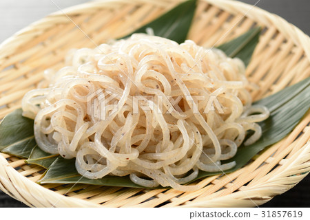 由蒟蒻麵條製成 31857619