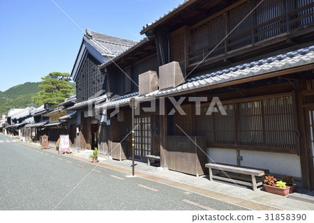 Udatsu's rising townscape (Mino City, Gifu Prefecture) 31858390