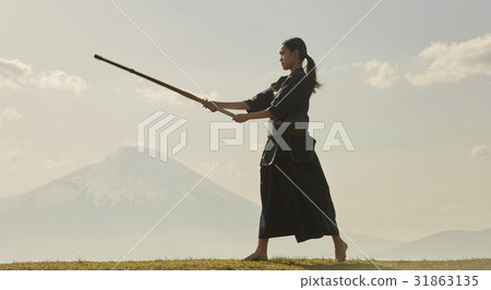 劍道女孩和富士山 31863135