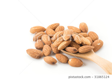 almonds 31865124