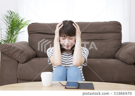 Troubling women 31866970