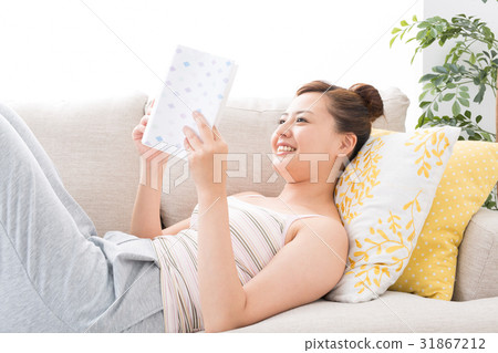 讀沙發女士 31867212