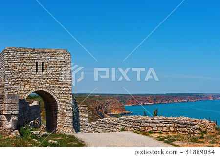 Restored gate of ancient greek fortified colony Restored gate of ancient greek fortified colony 31869034