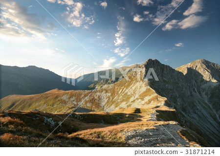 Tatra Mountains at sunrise in early autumn Tatra Mountains at sunrise in early autumn 31871214