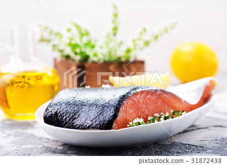 salmon 31872438