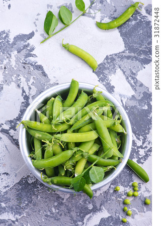 green peas green peas 31872448