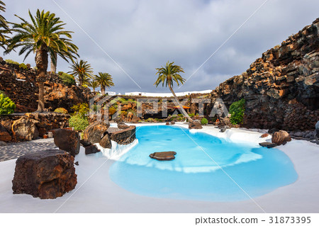 Jameos del Agua pool in volcanic cave, Lanzarote Jameos del Agua pool in volcanic cave, Lanzarote 31873395