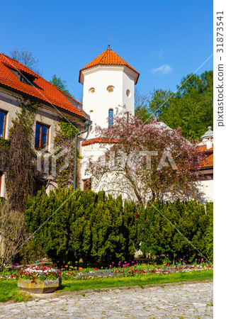 Royal Castle Pieskowa Skala near Krakow, Poland Royal Castle Pieskowa Skala near Krakow, Poland 31873541