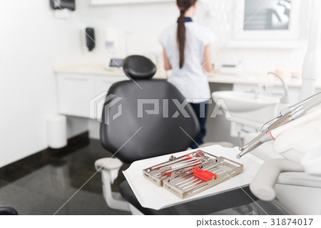 Special tools for odontology situating in room 31874017