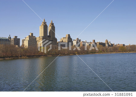 New York City New York City 31881091
