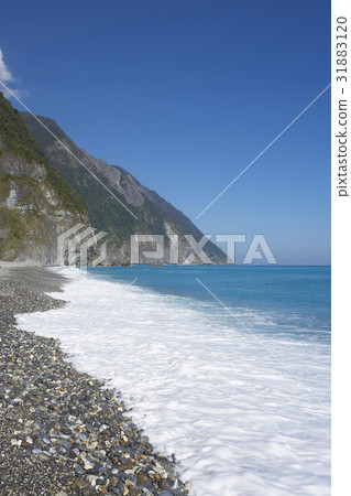 Majestic Scenery 31883120