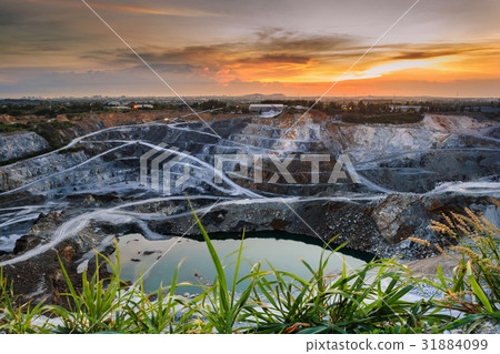 stone crusher in a quarry. mining industry 31884099