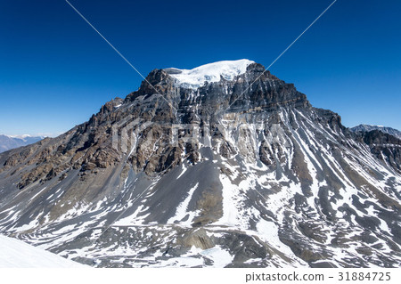 Blue of Himalayas 31884725