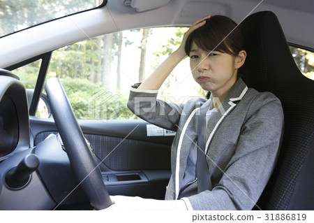 A lost woman driver A lost woman driver 31886819