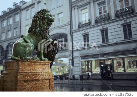 bavarian lion statue at Munich Alte residence pala bavarian lion statue at Munich Alte residence pala 31887523