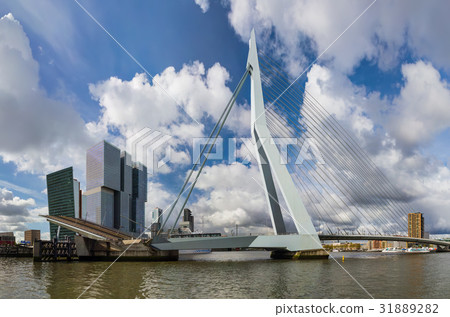 Rotterdam cityscape - Netherlands 31889282