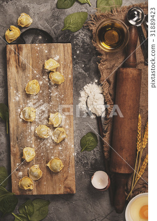 Top view on homemade pasta ravioli 31889423