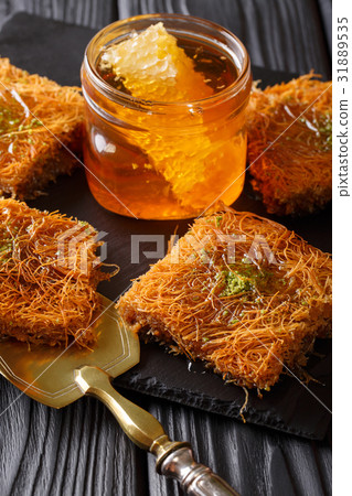 Middle Eastern food 31889535