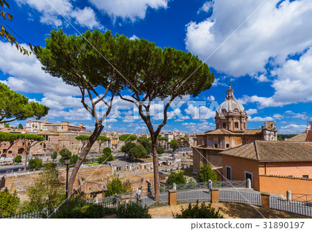 Roman ruins in Rome Italy 31890197