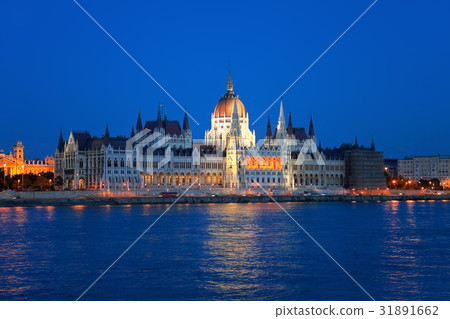 Hungarian Parliament in Budapest Hungarian Parliament in Budapest 31891662